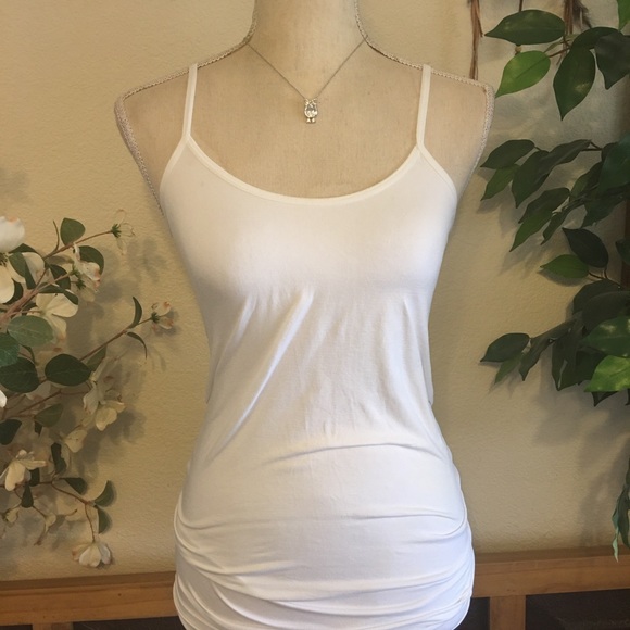 Faceted stone owl pendant on silver plated chain - Picture 4 of 8